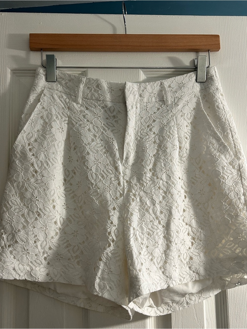 Molly Bracken White Floral Lace High-Waist Skort